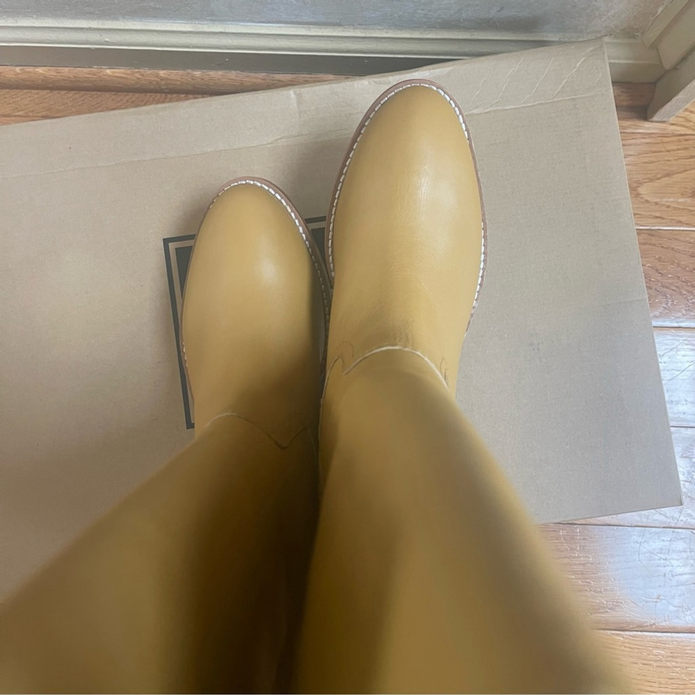 FRYE Banana boots Camryn Tall Pull on Leather Yellow Western Dark Academia Sz 9 - Picture 8 of 16
